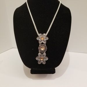 Unique ladies necklace